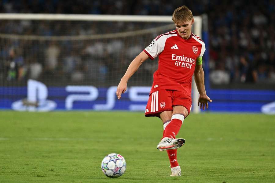 Ødegaard vystrelil Arsenalu tri body. Ødegaard vystrelil Arsenalu tri body.