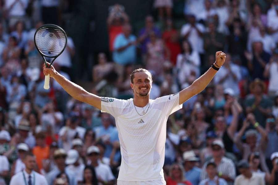 Zverev planowo w półfinale Wimbledonu, rywalem będzie sesnacyjny Fery Zverev planowo w półfinale Wimbledonu, rywalem będzie sesnacyjny Fery