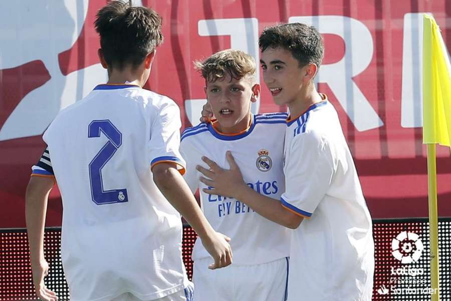Los jugadores del Real Madrid celebran un gol durante el último LaLiga Promises.