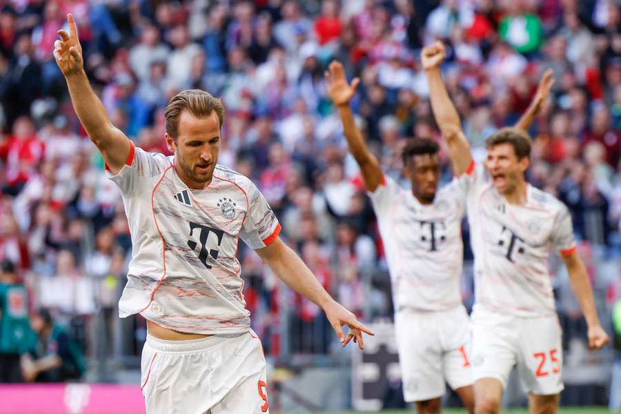 Kane celebrates the opening goal