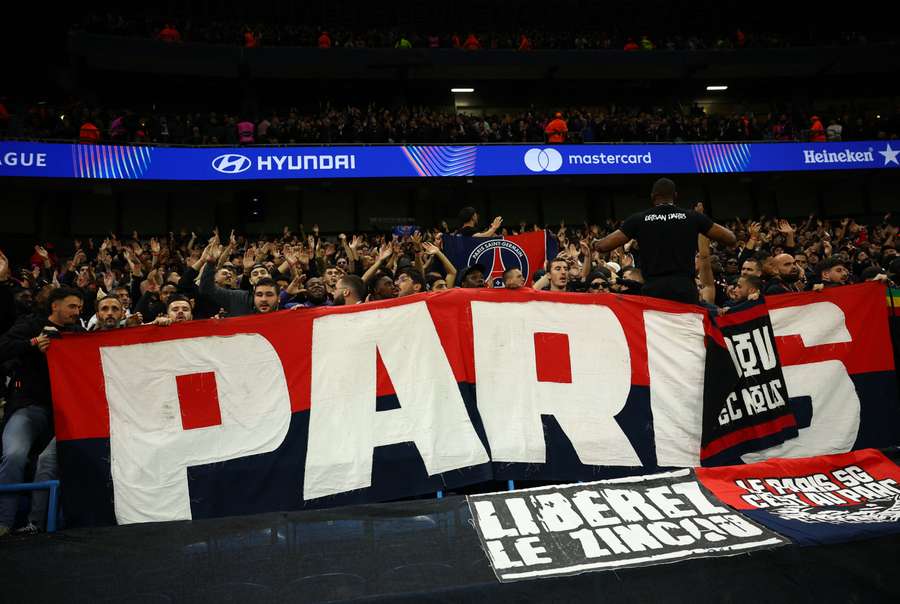 Fanoušci PSG umí být pořádně divocí. Fanoušci PSG umí být pořádně divocí.