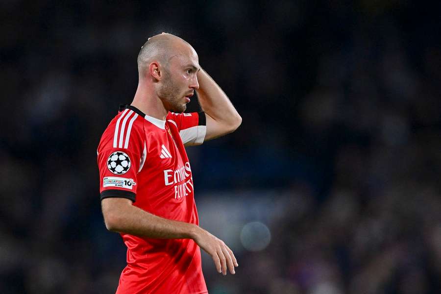 Aursnes esteve perto de marcar ao Chelsea