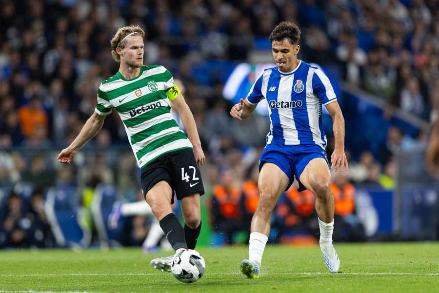 Entrada de Gabri Veiga sobre Hjulmand obrigou capitão do Sporting a sair na segunda parte