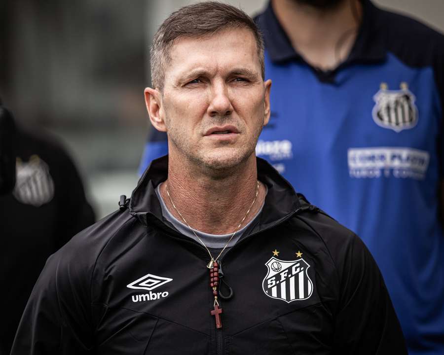 Paulo Turra passou rapidamente pelo Santos em 2023