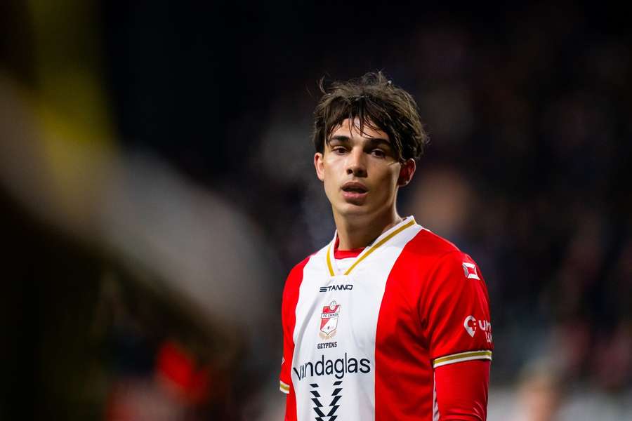 FC Emmen's Tim Geypens will not feature for his team as long as there's no clarity on the passport issue