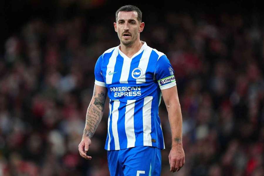 Dunk extends deal with Brighton Dunk extends deal with Brighton