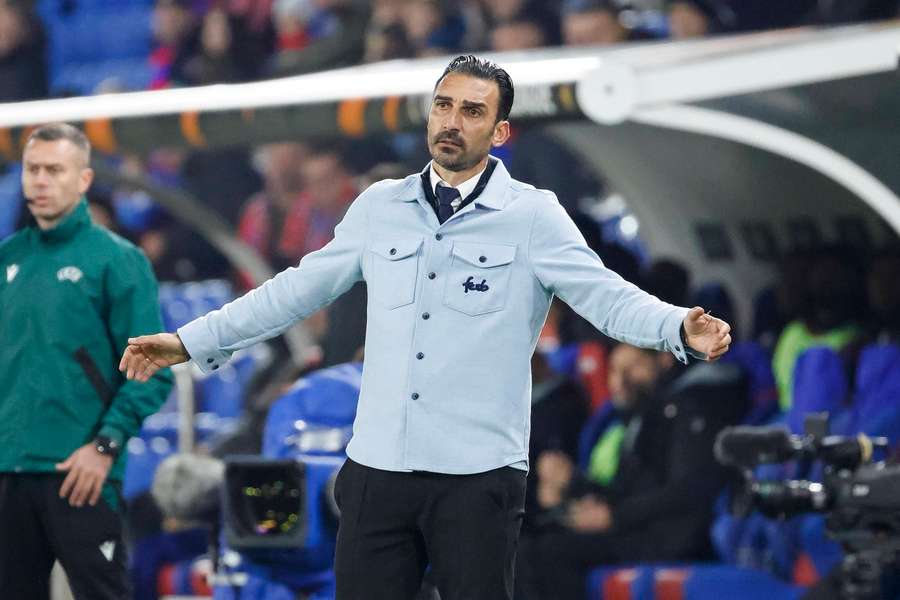 Elias Charalambous Elias Charalambous