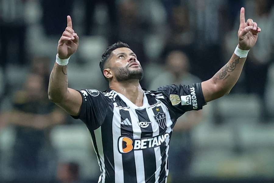 Hulk foi premiado pela persistência em goleada sobre o frágil Caracas