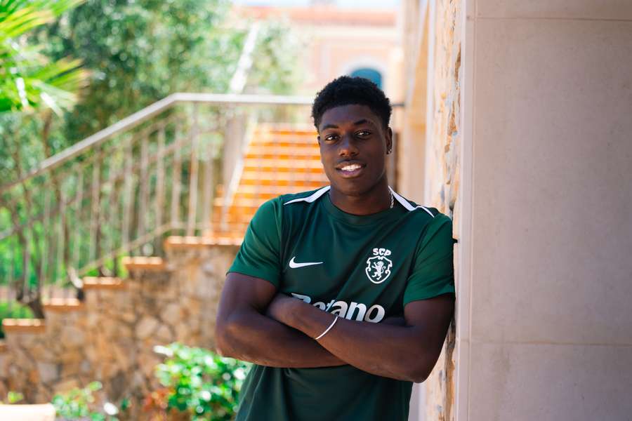 Issa Doumbia, médio do Sporting Issa Doumbia, médio do Sporting