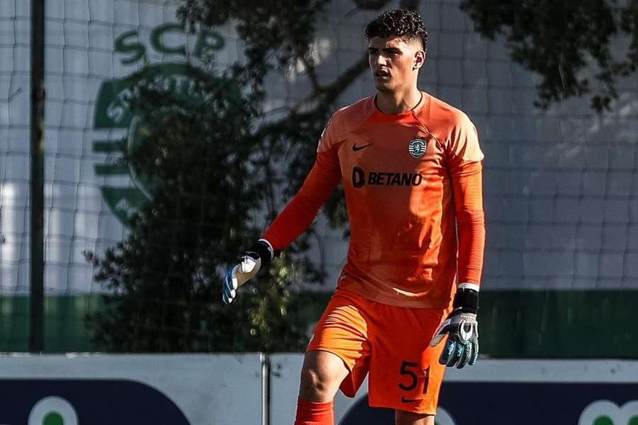 Diogo Pinto ao serviço da equipa B do Sporting