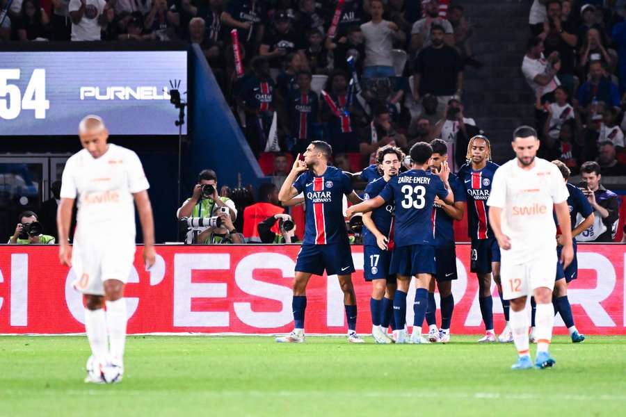 PSG won met 6-0 van Montpellier