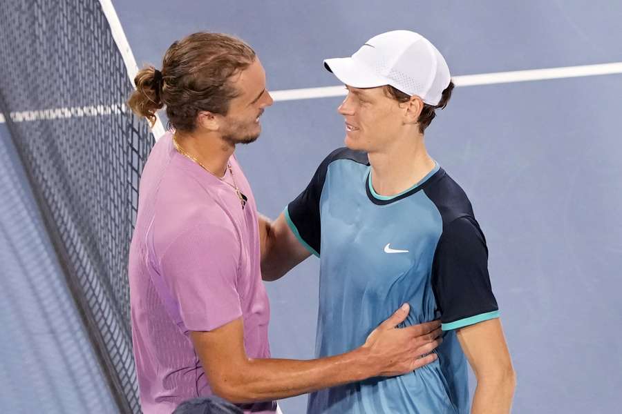 Alexander Zverev (à gauche) et Jannik Sinner font partie des grands favoris à New York.