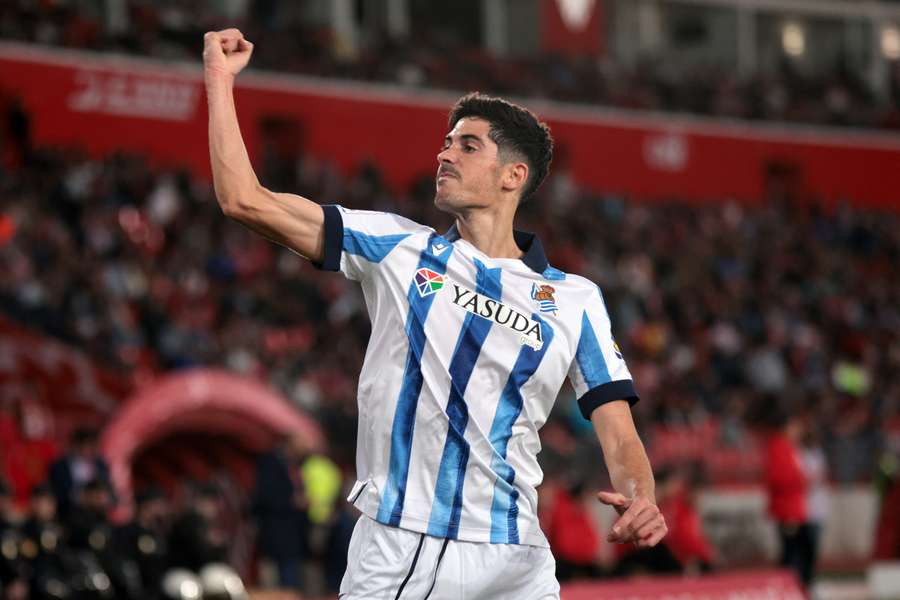 Carlos Fernández jugará en el Oviedo Carlos Fernández jugará en el Oviedo
