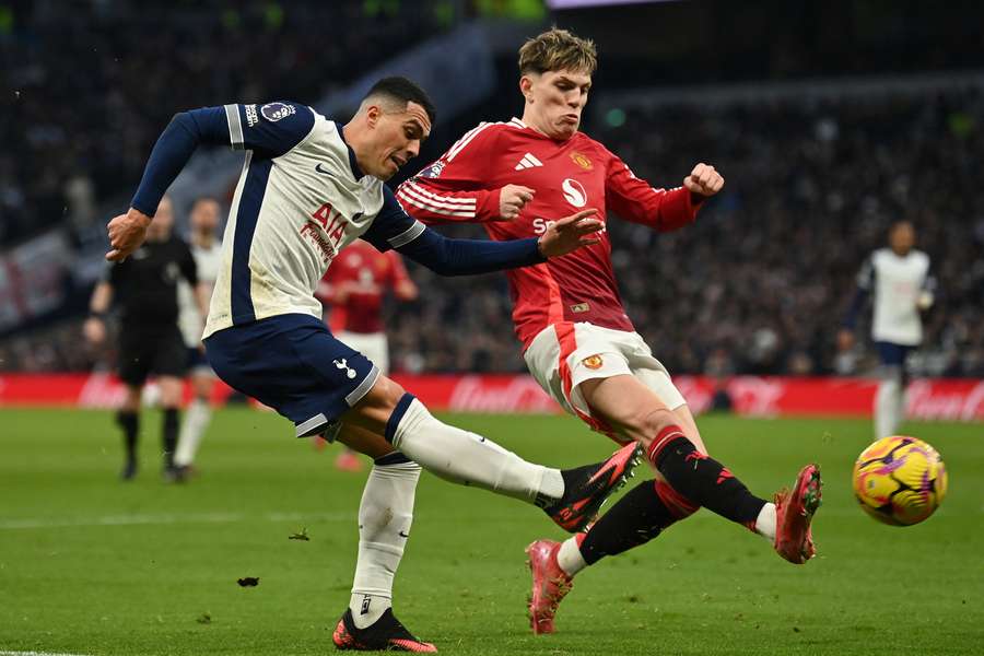Tottenham e Manchester United se enfrentaram pela última vez em fevereiro, pela Premier League