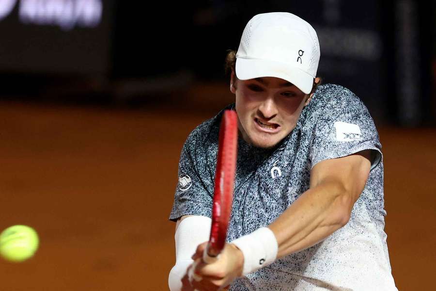 João Fonseca perdeu para Medjedovic na 2ª rodada do Masters 1000 de Roma