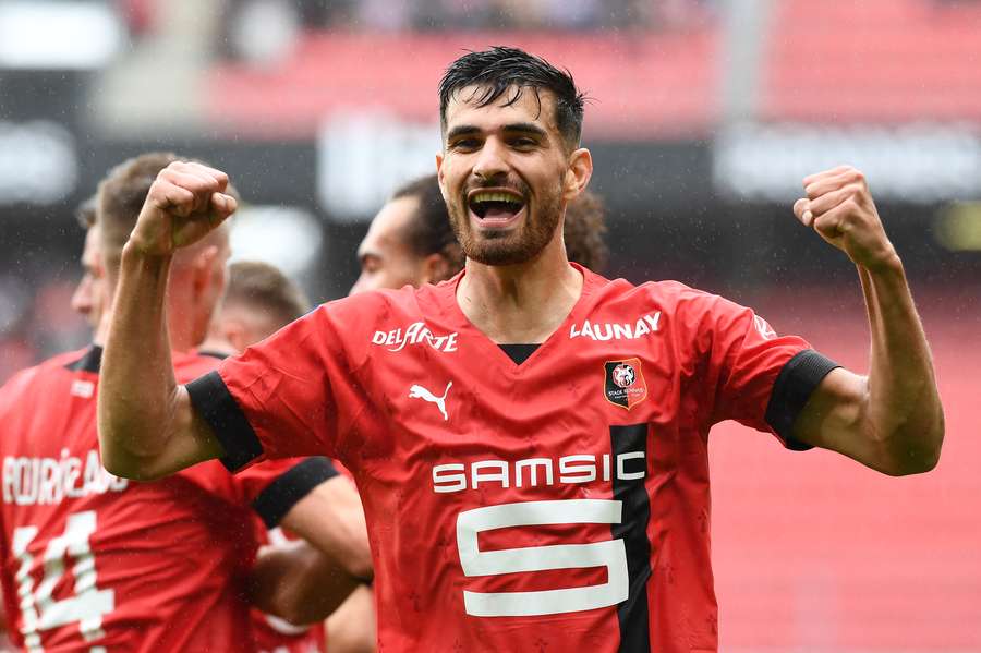 Martin Terrier opened the scoring in Rennes