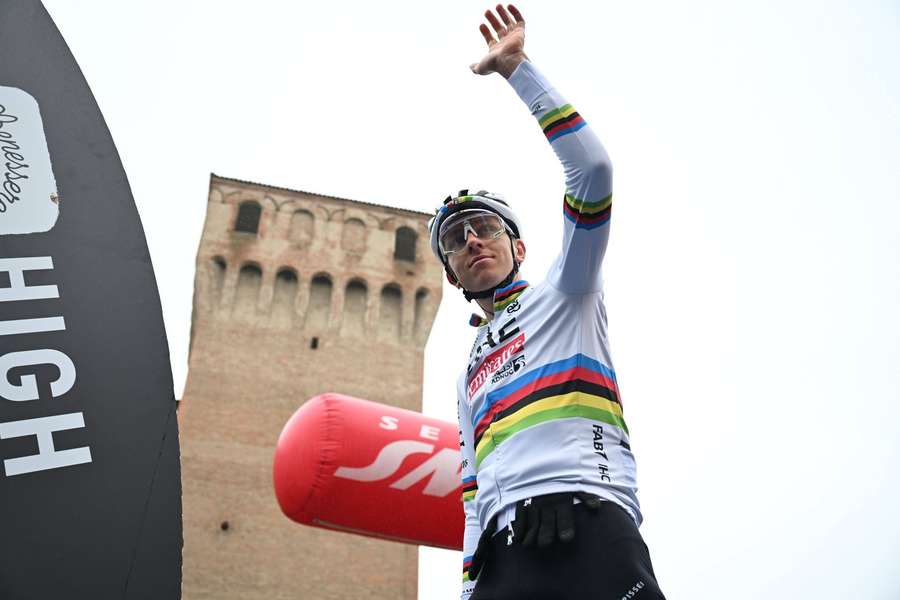 In dank Tour of Emilia, Pogacar shines in rainbow jersey