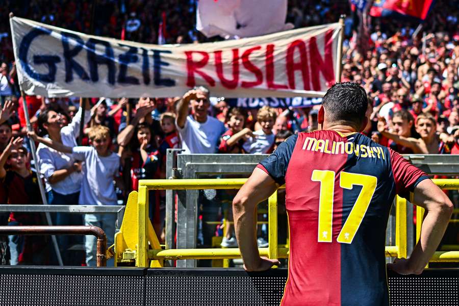 Il saluto dei tifosi a Ruslan Malinovskyi Il saluto dei tifosi a Ruslan Malinovskyi