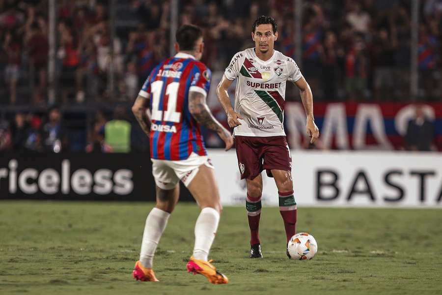 Fluminense e Cerro empataram em 0 a 0 no Paraguai