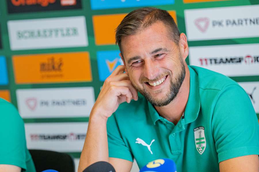 Tréner Majerník má pred štartom novej sezóny dobrú náladu.