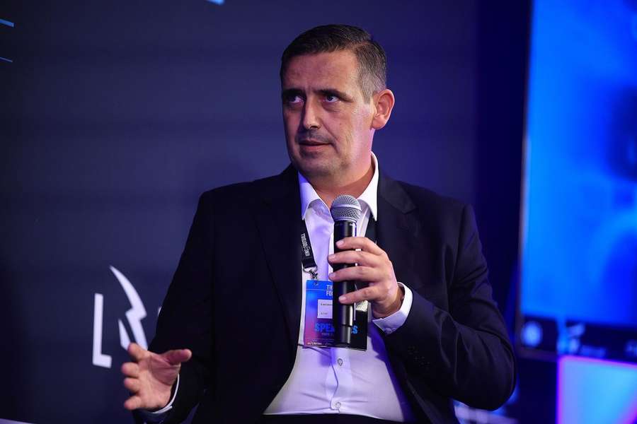 Luciano Gonçalves Luciano Gonçalves