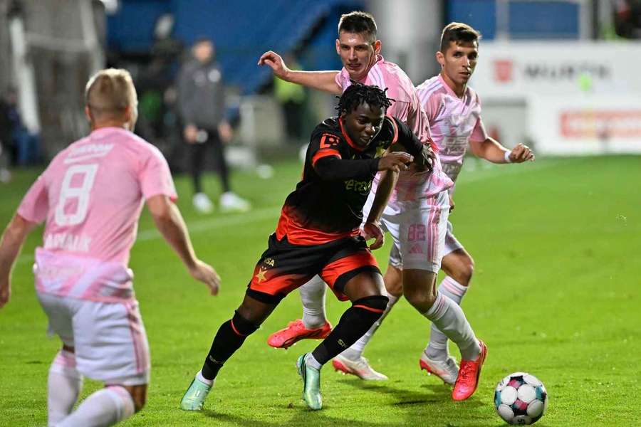 Ayaosi rozhodol o triumfe Slavie. Ayaosi rozhodol o triumfe Slavie.