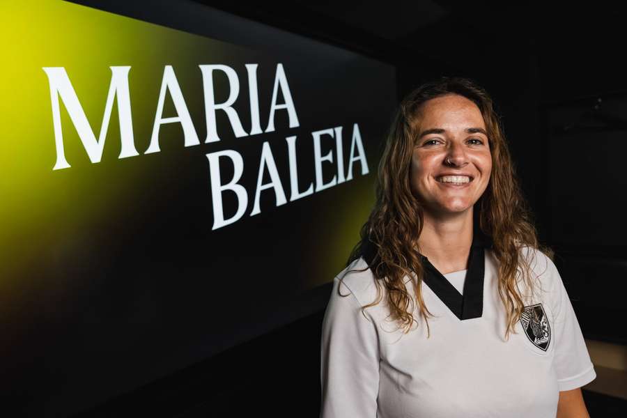 Maria Baleia prolonga ligação ao emblema vitoriano