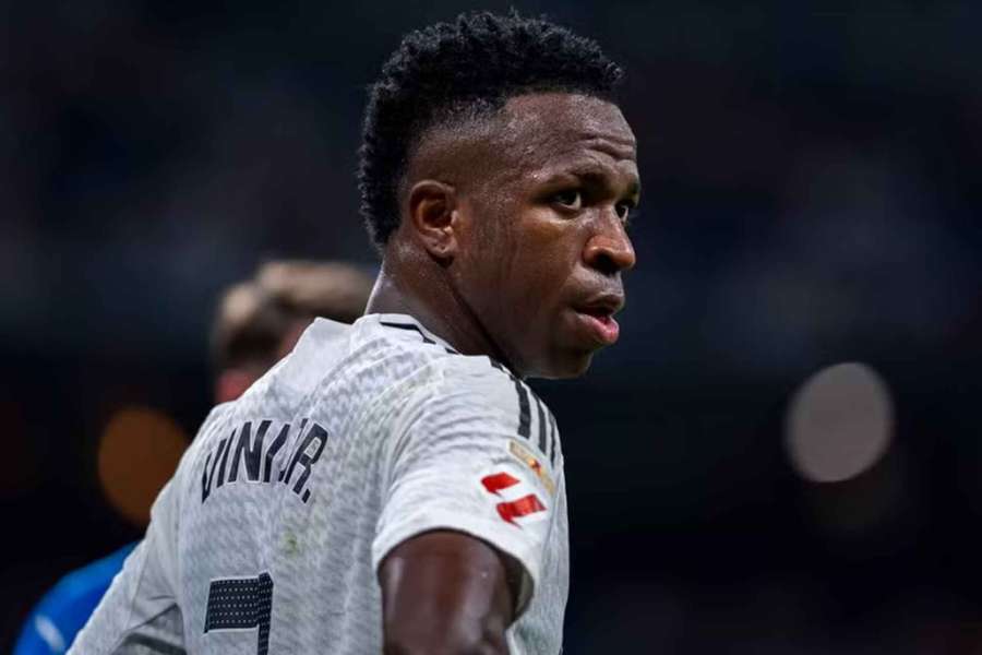 Vinícius junior má problém s chováním na hřišti. Trenér Ancelotti si pozval brazilskou hvězdu na kobereček.