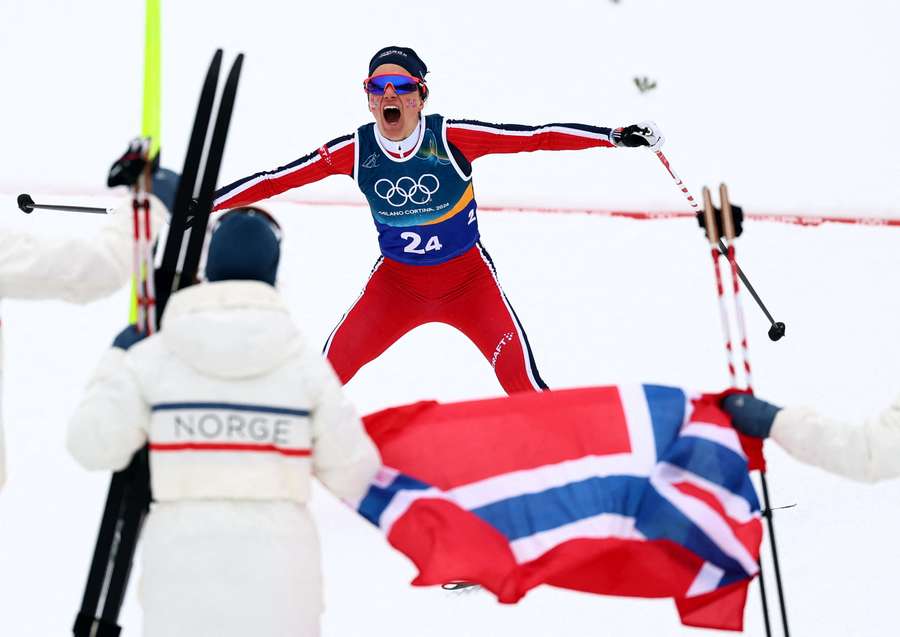 L'esultanza della norvegese Heidi Weng