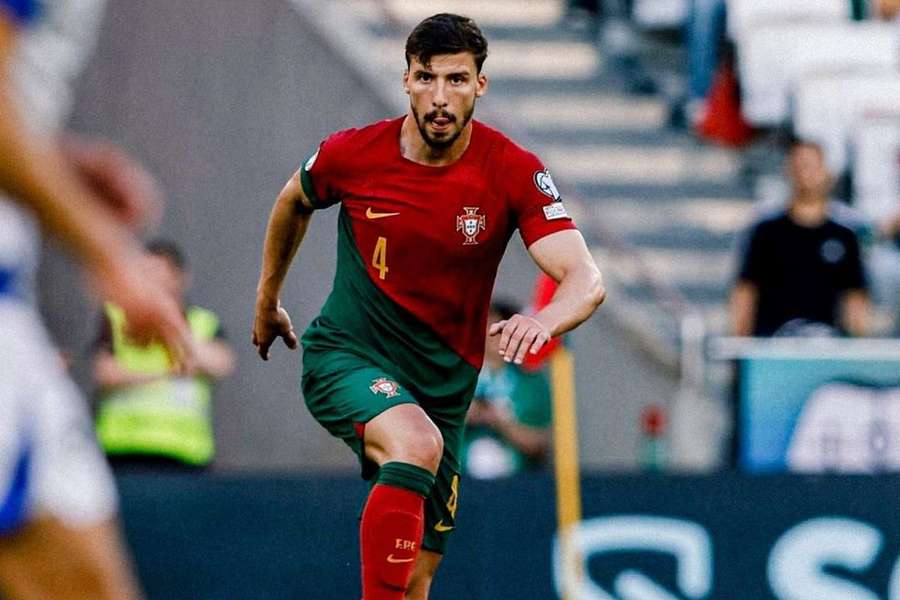 Rúben Dias já soma 50 jogos por Portugal