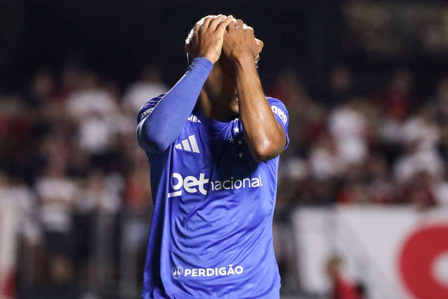 Cruzeiro, de Matheus Pereira, não vem conseguindo manter a consistência defensiva