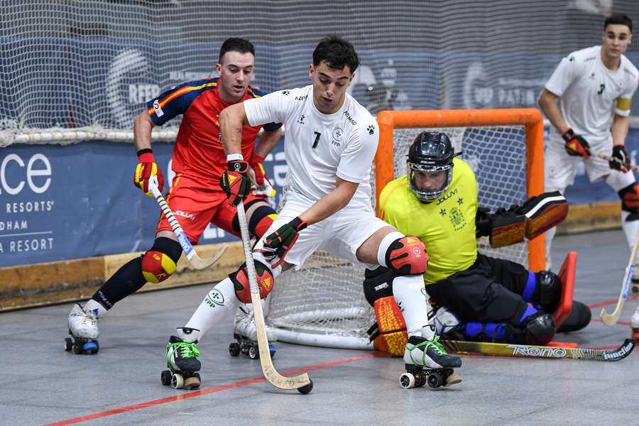 Portugal perdeu por 8-5 com a Espanha na terceira jornada