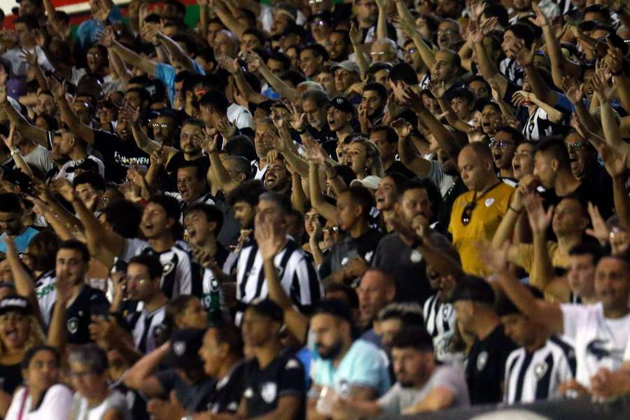 Botafogo vai contar com apoio da torcida para tentar assumir liderança