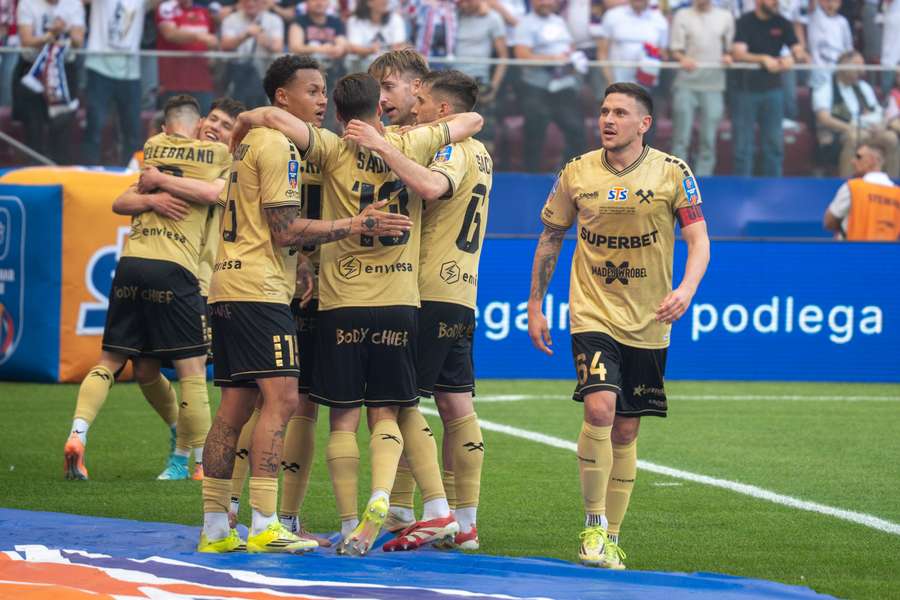 "wyjazdowa" droga Górnika Zabrze po trofeum Pucharu Polski, pierwszy gol Massimo