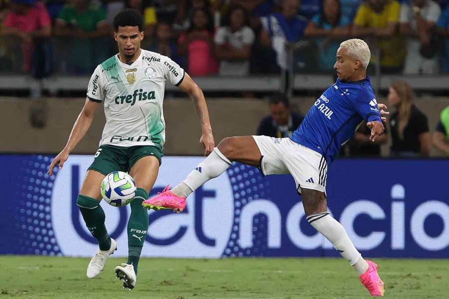 Palmeiras  e Cruzeiro fazem confronto pelas primeiras posições da tabela