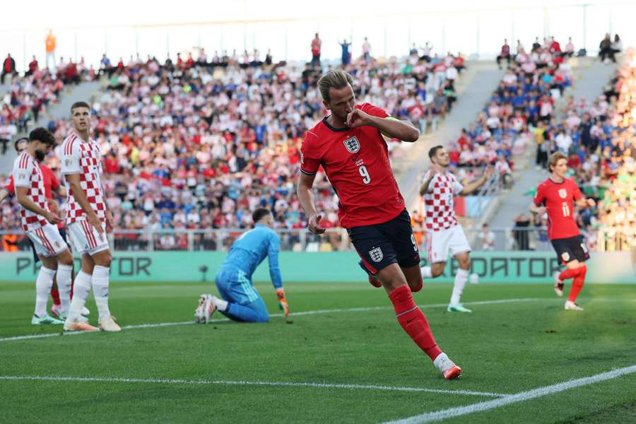 Kane ma wyrównać rekord największej liczby występów w reprezentacji Anglii Kane ma wyrównać rekord największej liczby występów w reprezentacji Anglii