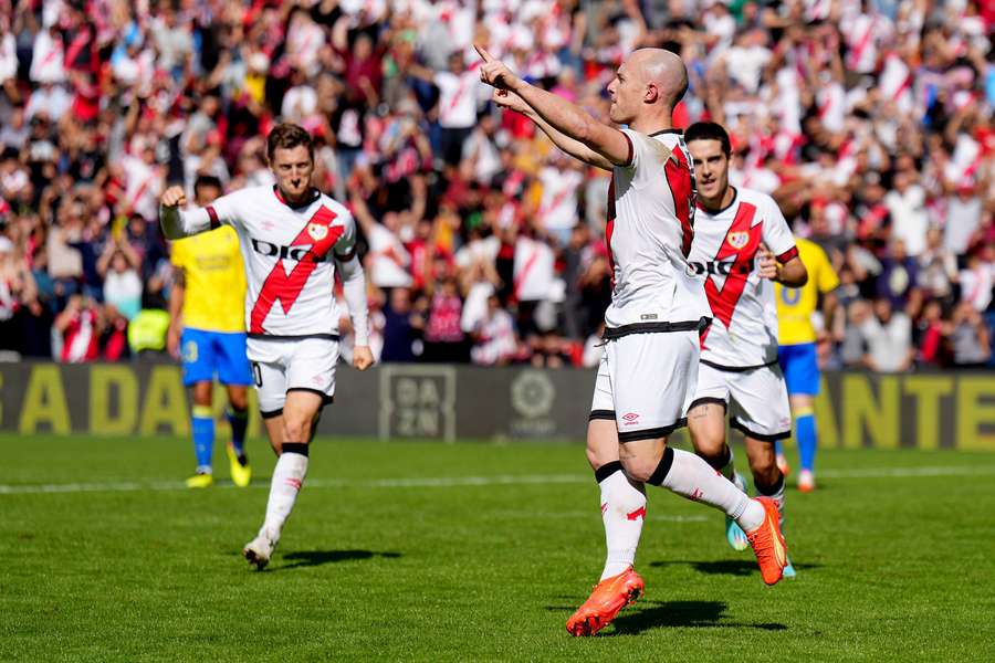 Rayo Vallecano destroyed Cadiz in an action-packed match