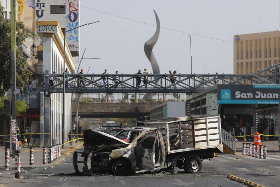 Violencia en las calles de Querétaro tras la muerte del narco El Mencho