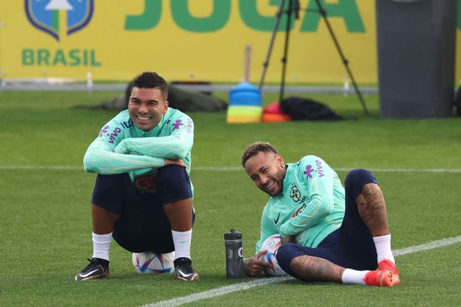 Casemiro defiende el lugar de Neymar en Brasil