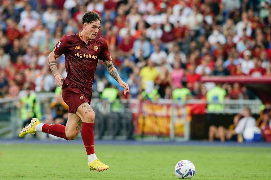 Nicolo Zaniolo her fanget i aktion for AS Roma