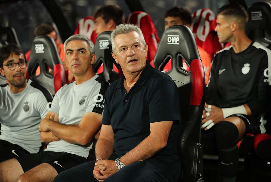 Javier Aguirre in the dugout in Mallorca