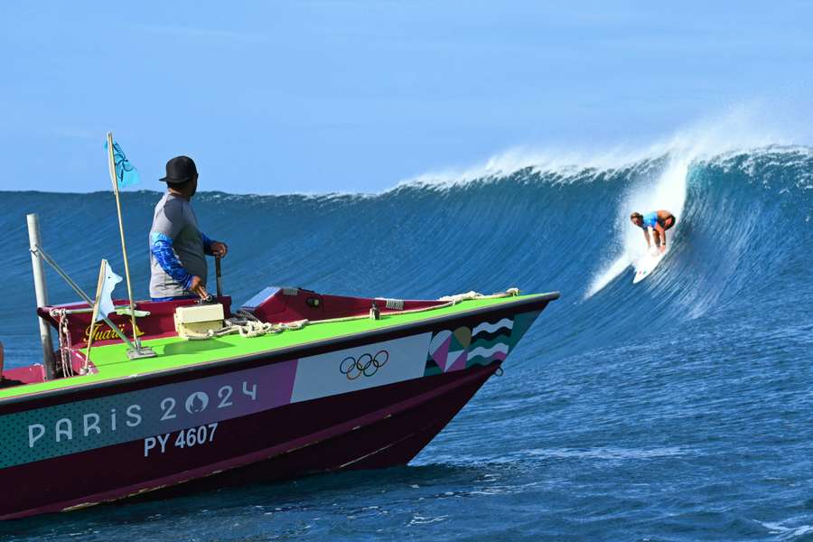 Mau tempo em Teahupo’o, na Polinésia Francesa, adia provas de surf