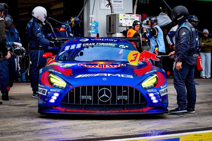 Verstappen, obligado a abandonar en las 24 Horas de Nürburgring