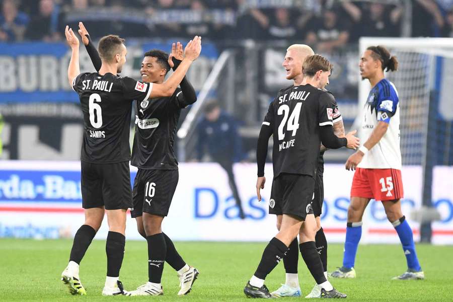 St.Pauli s'impose chez le rival
