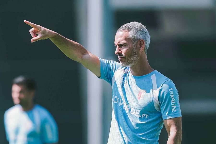 Vicens espera momentos difíceis