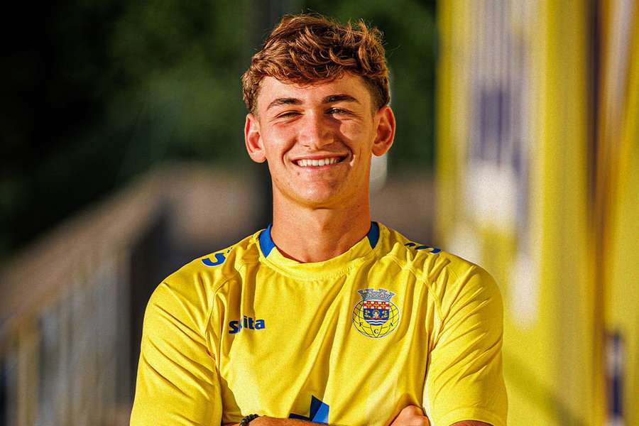 Mateo Flores fez vários minutos no Betis