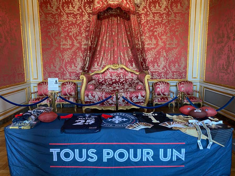 Mousquetaires et Saints se sont retrouvés à l'ambassade des États-Unis vendredi.
