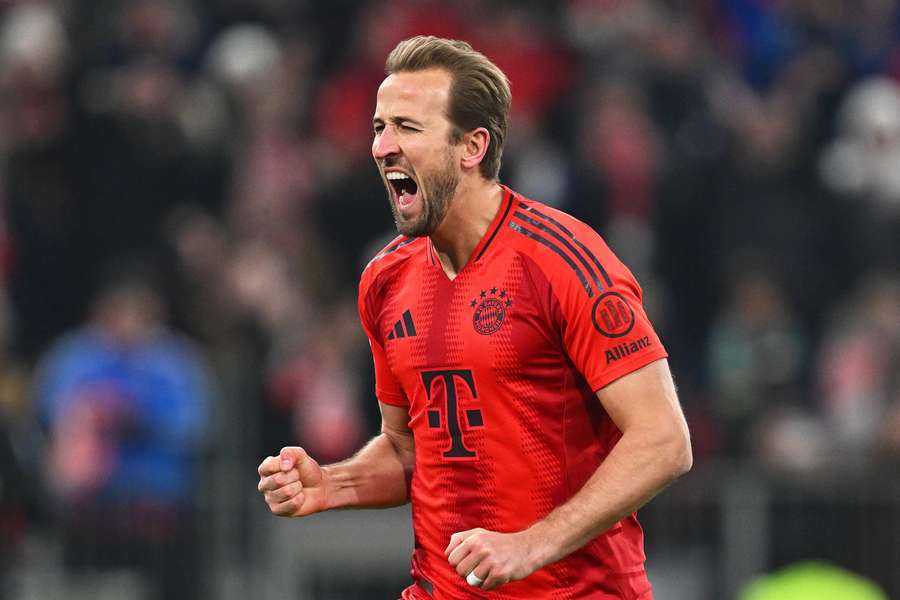 Kane celebró un doblete