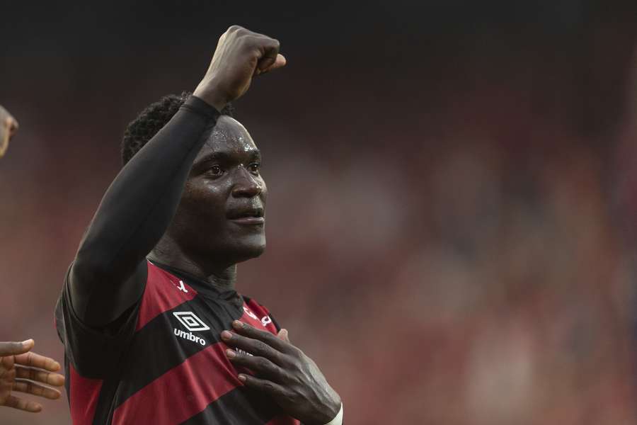 Viveros já marcou seis gols e deu uma assistência em 10 jogos nesta temporada