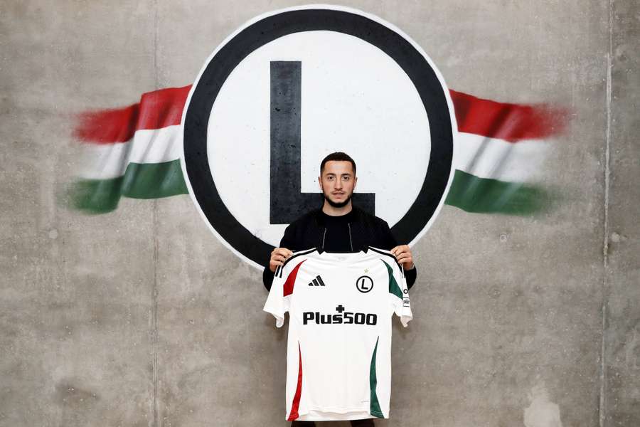 Wahan Biczachczjan zawodnikiem Legii. Ormianin podpisał kontrakt do 2027 roku